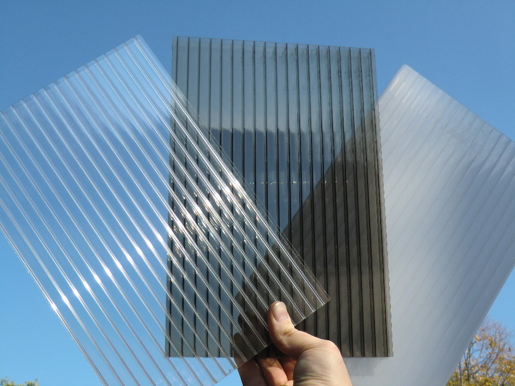 Tấm Polycarbonate dạng rỗng 4.5mm