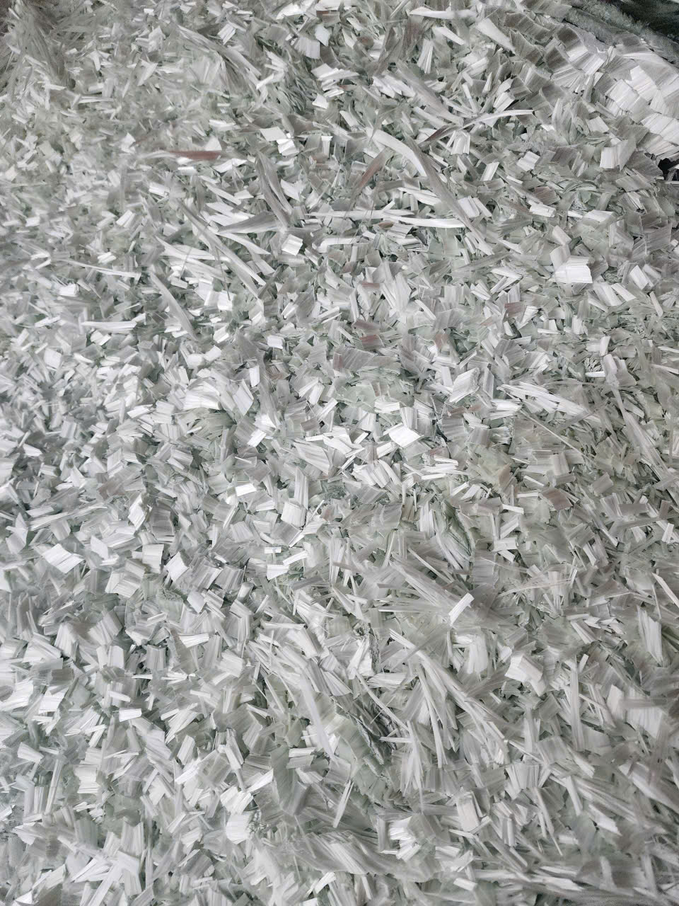 Sợi thuỷ tinh vụn đúc chậu hoa cây cảnh