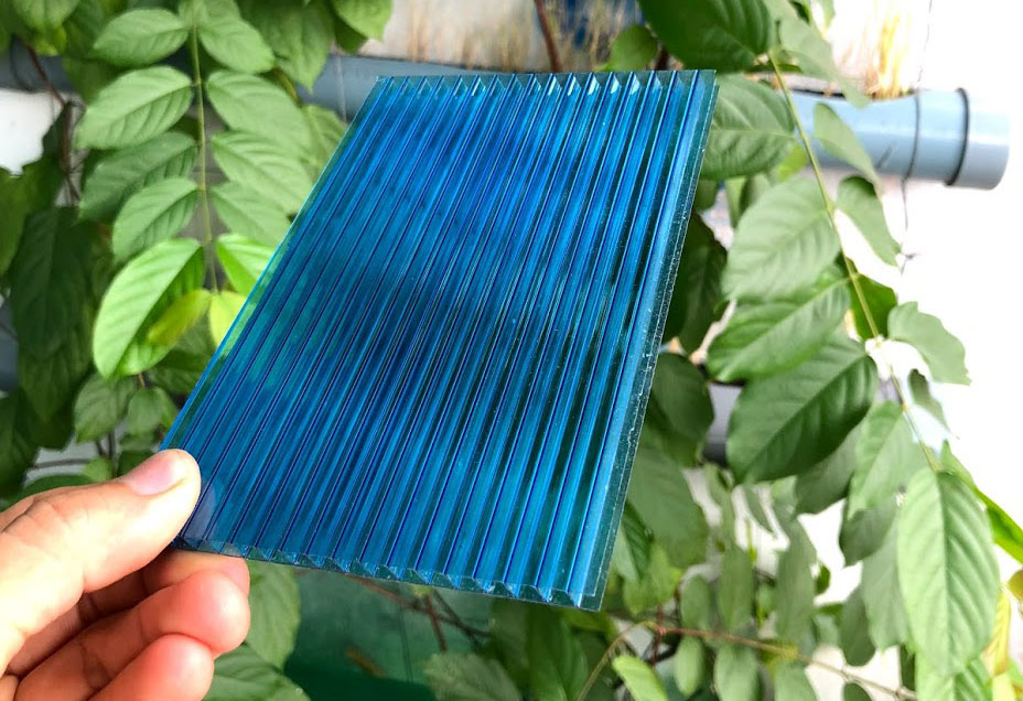 Tấm Polycarbonate dạng rỗng 4.5mm
