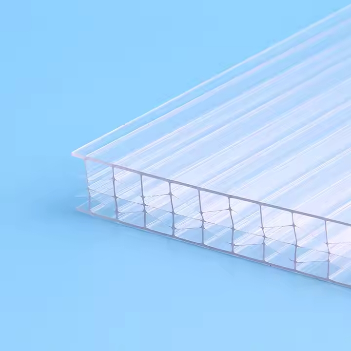 Tấm Polycarbonate dạng rỗng 4.5mm