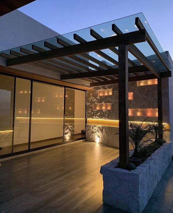 Tấm nhựa lấy sáng Polycarbonate dạng đặc 8mm